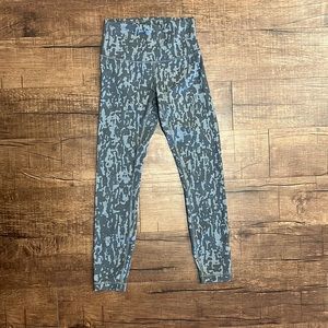 LULULEMON Wunder Train 25